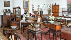 Antiques & Furniture Auctions Now Online
